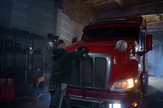 Aerial Work Truck buying guide 2026 - Chassis, engine and GVW class