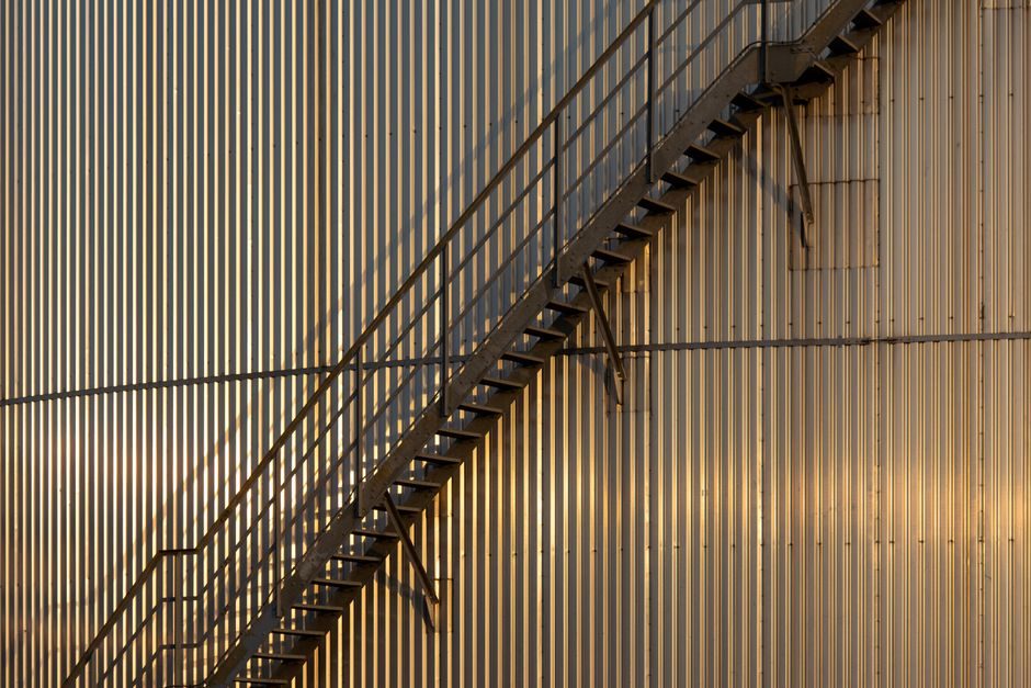 Aluminum Industry 2026: Extrusion Pricing, Container-House Tube Supply, Furnace Retrofit