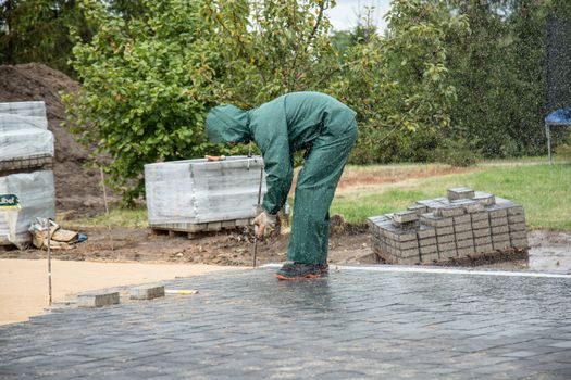 Asphalt Paver price and cost guide - Selection Criteria: Match Class to Job, Not to Tonnage