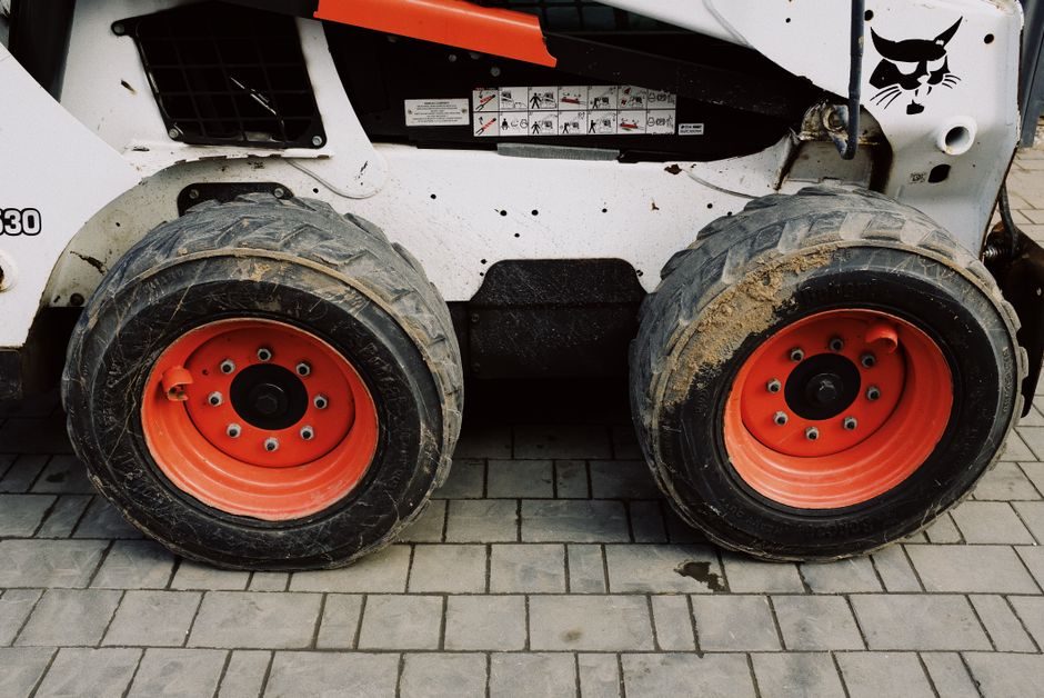 Asphalt Paver vs Cold Milling Machine: 2026 Spec, Process and Selection Frame