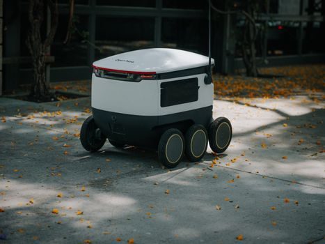 Autonomous Mobile Robot buying guide 2026 - Fleet Management Software and WMS/MES Integration