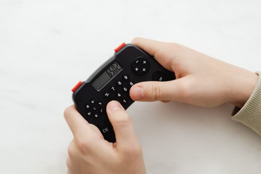 Crossed Roller Guide buying guide 2026 - Load Rating Math and Life Calculation