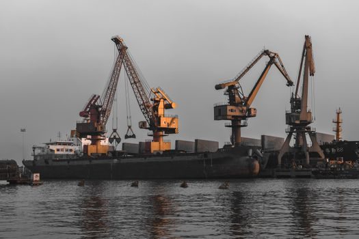 Diaphragm Wall Grab selection criteria - Gate 3 — Power, Hydraulics and Carrier Stability