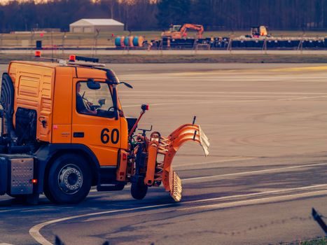Electric Pallet Truck vs Reach Truck - Failure Modes and Operating Limits to Watch