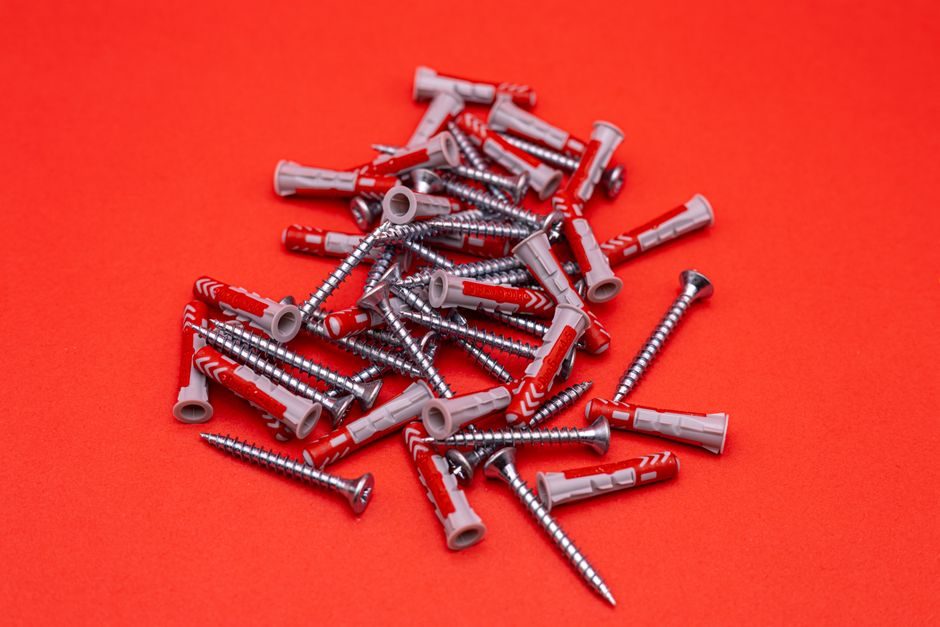 Engineering Plastic vs Polyurethane Elastomer: Spec Frame for Resin Class Selection