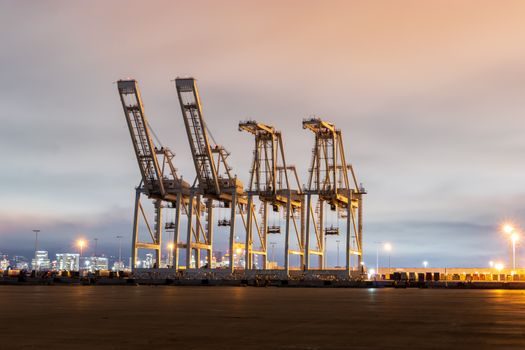 Gantry Crane price and cost guide - Comparison Snapshot: Light-Duty vs Heavy-Duty Gantry Builds (2026)