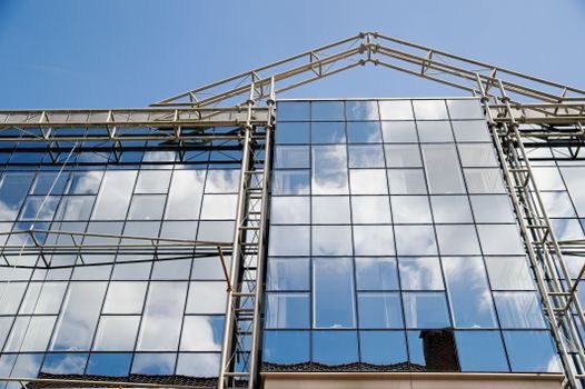 glass curtain wall vs metal curtain wall panel for temperature limit - Decision criteria: temperature, span, daylight, blast, lead-time