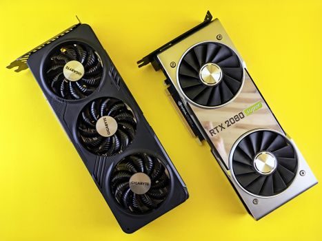 GPU smart manufacturing and automation - Comparison: CPU Edge Box vs GPU Edge Box vs Cloud Inference