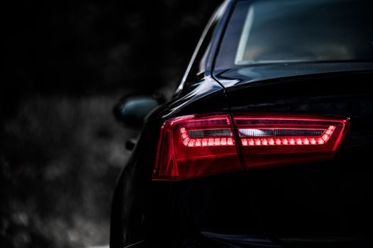 LED supply chain analysis 2026 - Downstream: luminaire, display and automotive OEM pressure on drivers