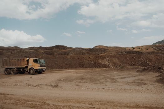 Mining Dump Truck price and cost guide - Sourcing and supplier-channel levers