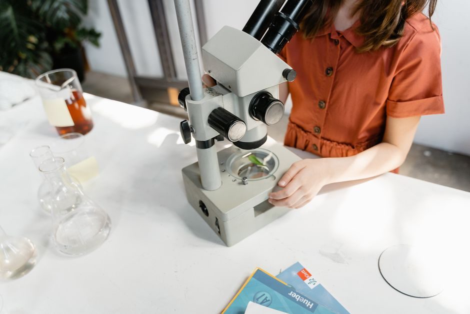 Moisture Analyzer Price 2026: Tiers, Drivers, and Real Cost Guide