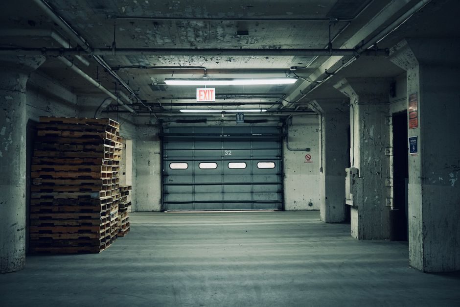 Pallet Stacker Price & Cost Guide 2026: Capacity, Mast, Battery and Sourcing Levers