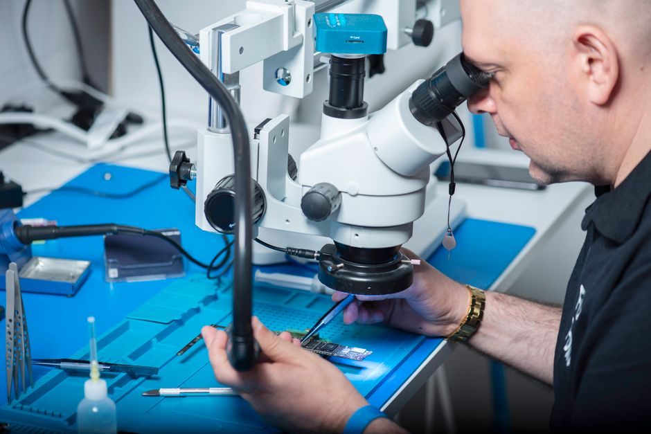 PCB Smart Manufacturing: SMT Automation, MES Integration and 2026 EMS Spec Frame