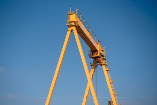 Single Girder Crane vs Storage Rack - Sourcing reality, 2026 channel mix, and price bands