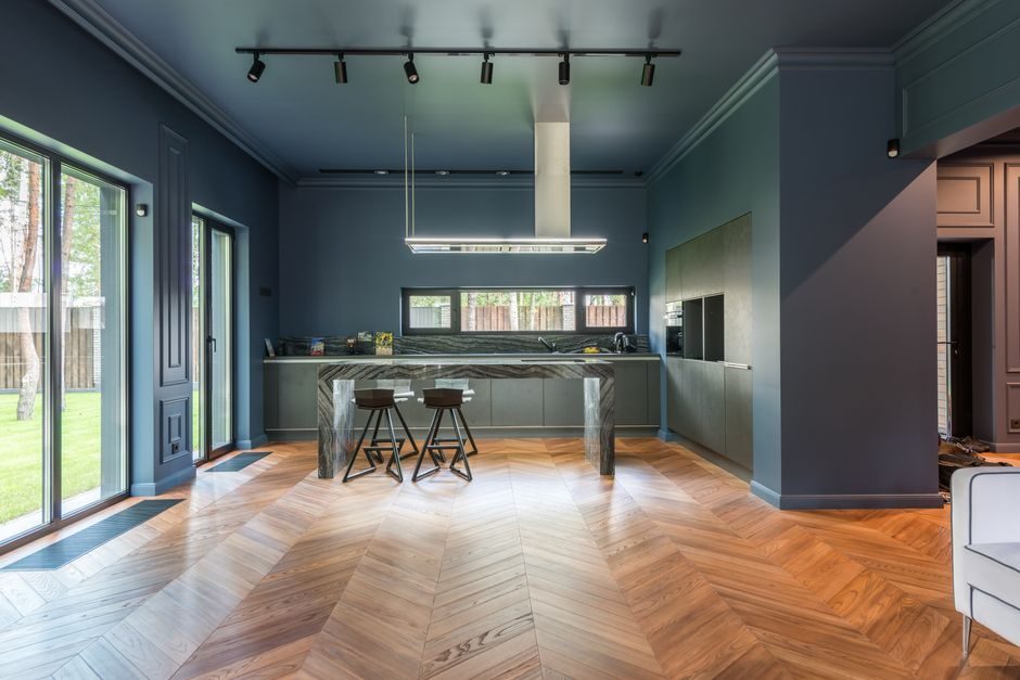 SPC Flooring Buying Guide 2026: Core Ratio, Wear Layer, Plank Geometry