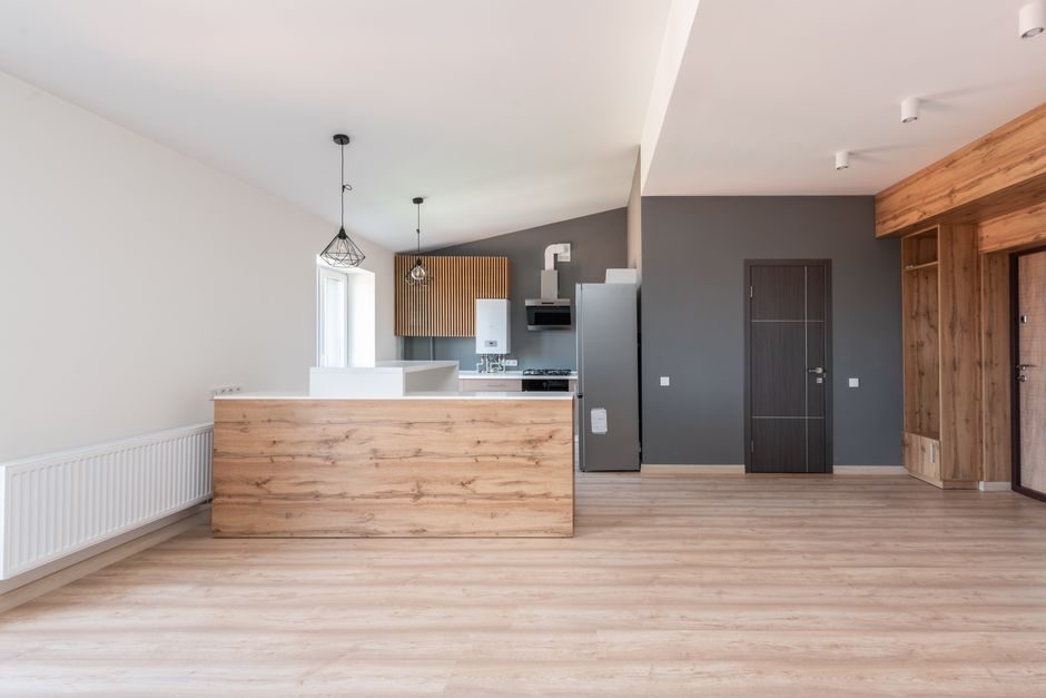 SPC Flooring Selection Criteria 2026: Core, Wear Layer, Lock, Underlay