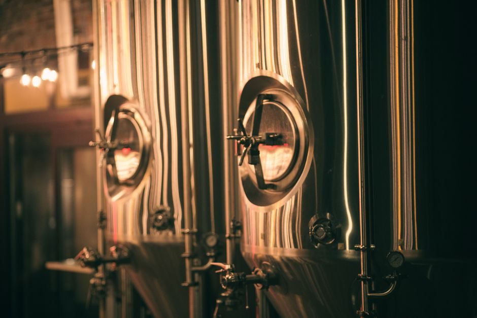 Stainless Steel Buying Guide 2026: Grade, Finish, Form, and Price Gates
