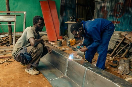 Stud Welder selection criteria - Comparison: CD vs short-cycle DA vs full drawn-arc