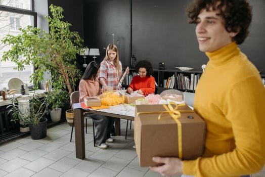 Wrapping Machine buying guide 2026 - Turntable vs Orbital vs Shrink vs Tape: Criteria Comparison