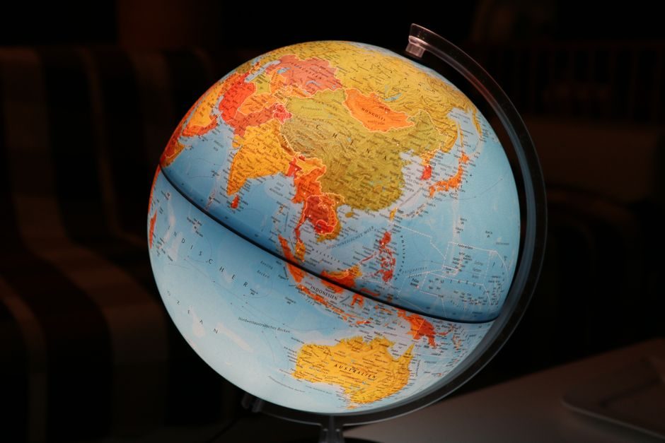3D Printing Global Production Capacity: Country Mix, Material Flow and Sourcing Reality