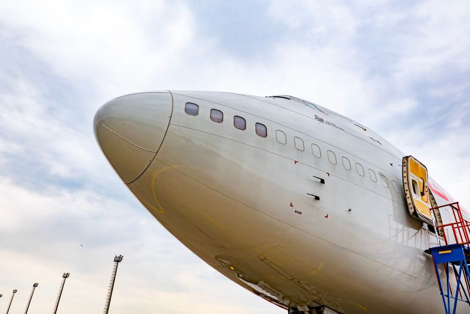 Aerospace Crossed Roller Guide Sizing: Load, Size, Material and Cleanroom Constraints