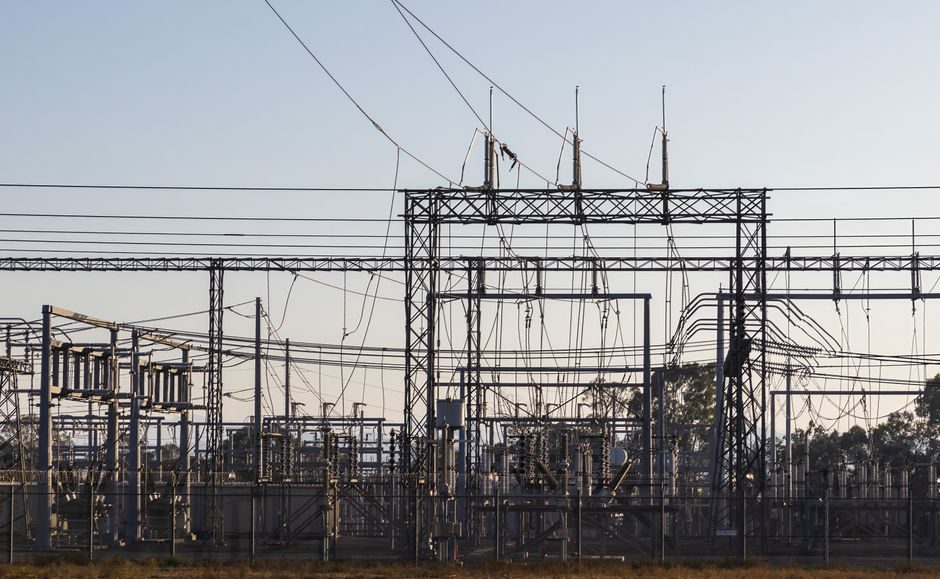 Air Circuit Breaker Selection: Frame, Icu, Icw, Trip Unit Map