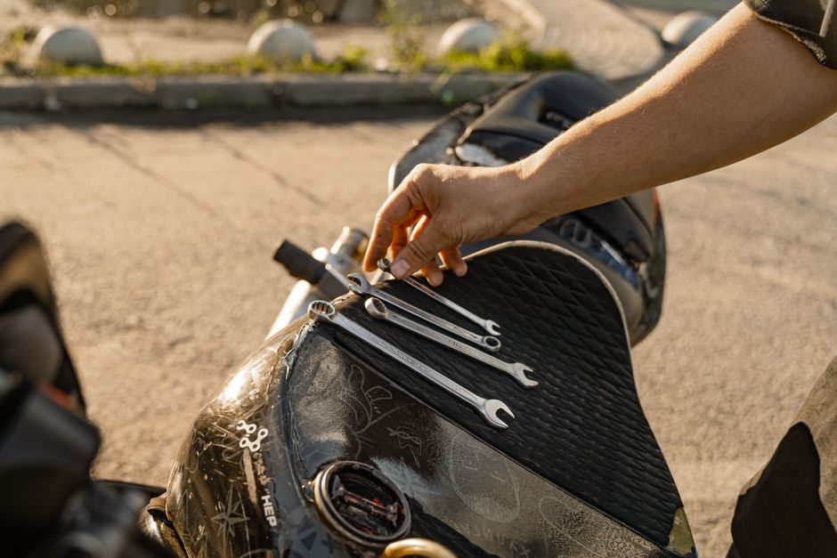 Air Impact Wrench Sizing: Drive Size, Torque and Air-Supply Selection