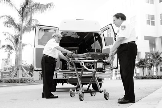 Stretcher installation guide - Acceptance Criteria: When to Sign Off vs When to Reject