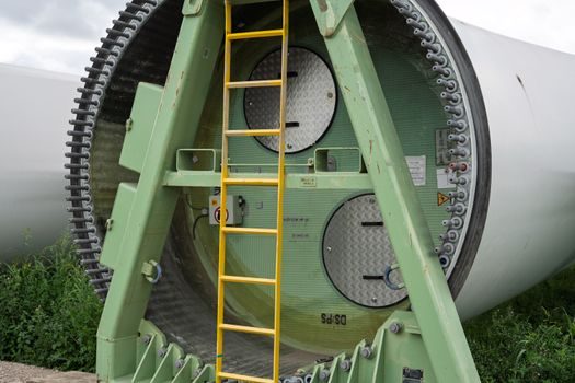 aluminum coil vs Aluminum Ladder - Spec Comparison: Coil vs Ladder on Decision Criteria