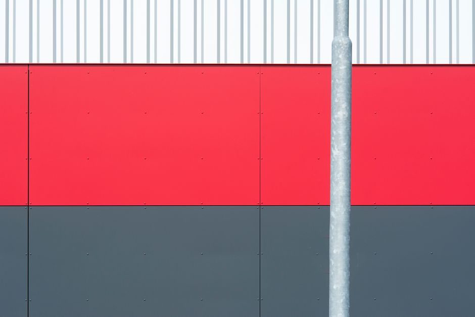 Aluminum Extrusion Selection: Alloy, Press, and Tolerance Logic for B2B Specifiers