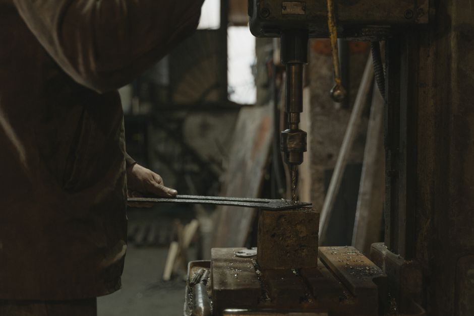 Aluminum Ingot Manufacturing: Process Chain, Spec Gates and Selection Logic