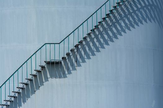 Aluminum Ladder sizing and selection guide - Step Geometry: 80 mm Depth, Step Count and Anti-Slip