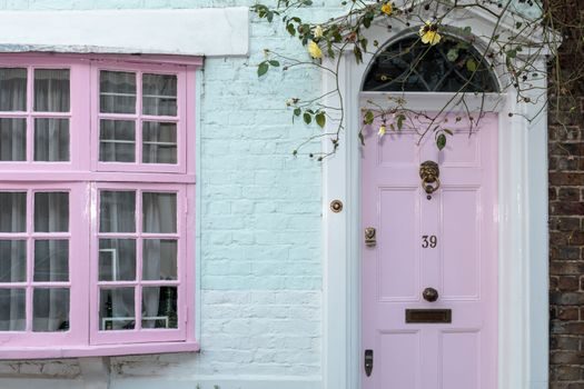 Aluminum Window & Door buying guide 2026 - Hardware: Cycle Rating and Material Before Brand