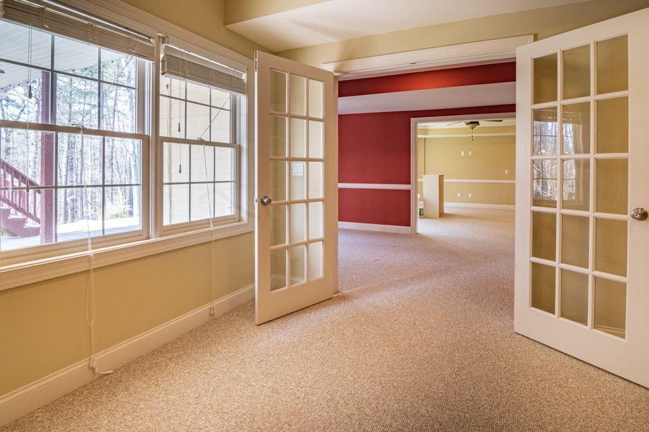 Aluminum Window & Door vs Fire-Rated Door: Spec Cut for 2026 Builds