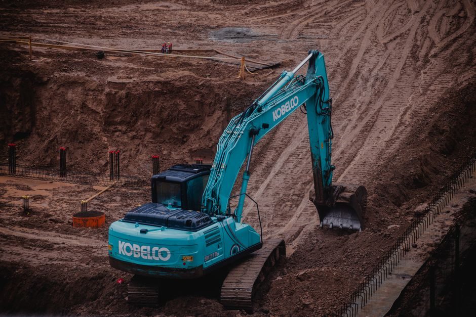 Amphibious Excavator Selection: Weight Class, Pontoon Design, and Spec Gates