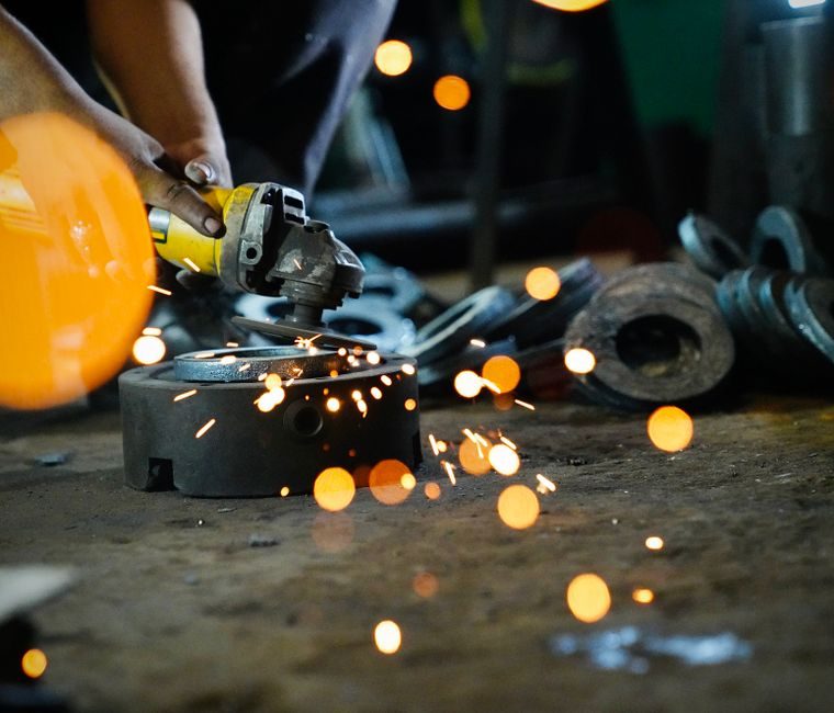 Angle Grinder TCO: 5-Year Cost Stack, Disc Spend and Motor-Class Levers
