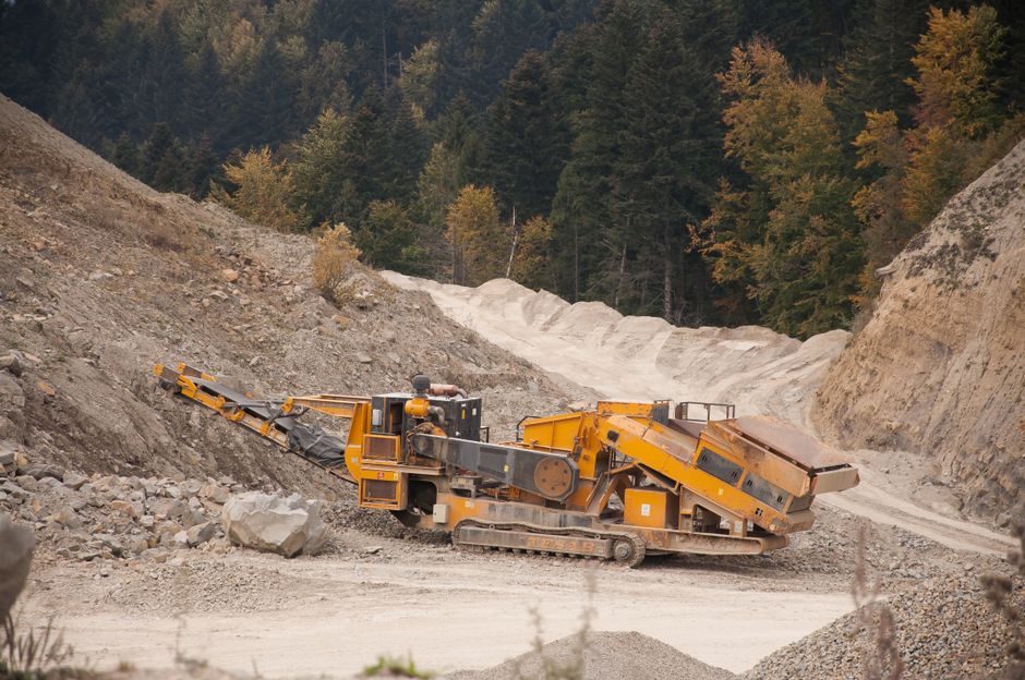 Asphalt Paver Suppliers 2026: China OEM Capacity, Ammann Specs and India Regional Sources