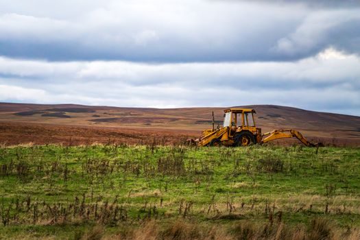 backhoe loader selection guide - Attachment Hub Standards and Ground-Condition Matching