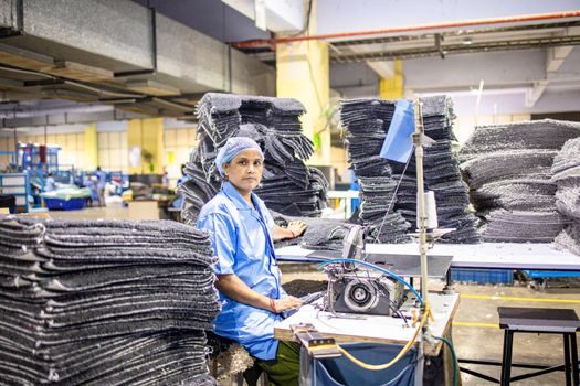 baler machine suppliers and manufacturers - Selection Criteria: Drive, Chamber, and Material