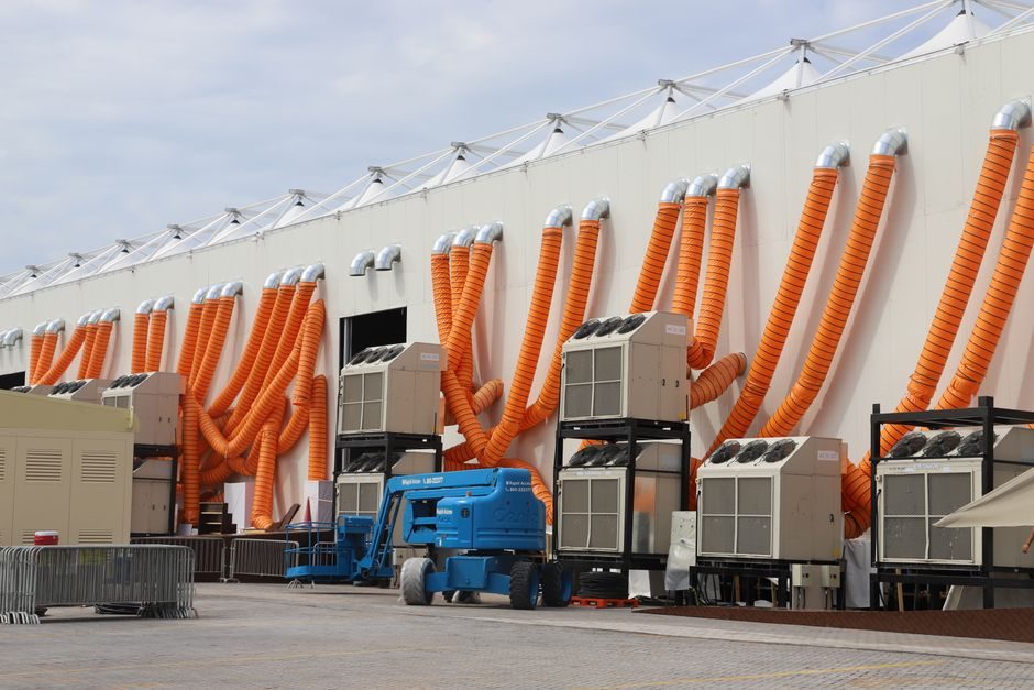 Best Wrapping Machine for HVAC: Orbital vs. Pallet vs. Door Style Compared