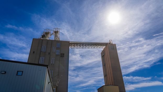 Bucket Elevator sizing and selection guide - Decision Logic and a Related Reference