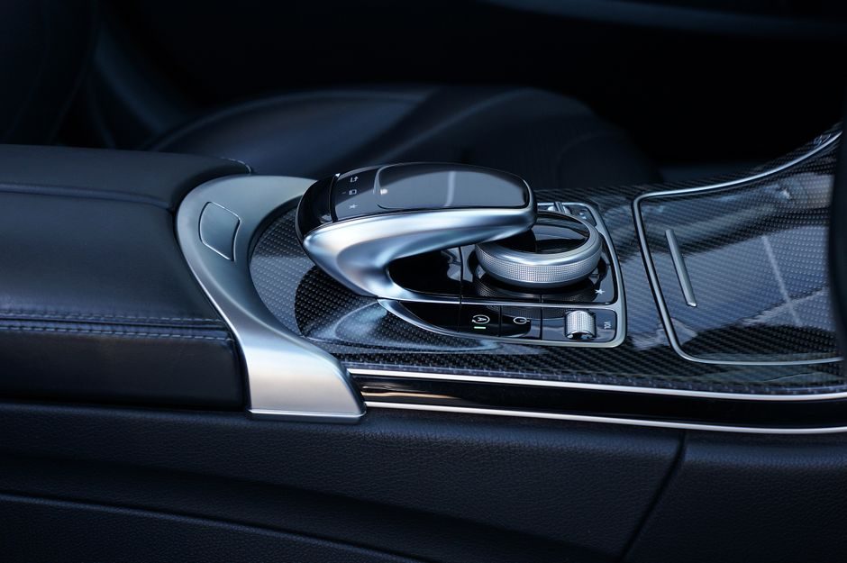 Carbon Fiber Installation: Substrate Prep, Adhesive Cure, and Torque Specs