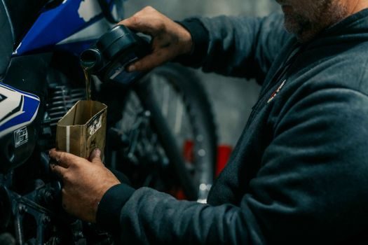 Ceramic Bearing total cost of ownership analysis - Operating-Cost Bucket: Lubricant, Speed, and the Re-Grease Interval