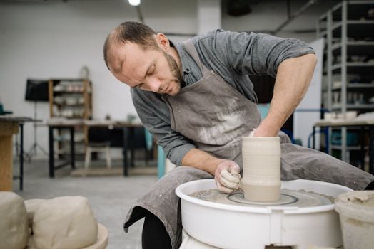 Ceramic Bearing types and classifications - Ceramic Roller Bearings: Cylindrical and Tapered Variants