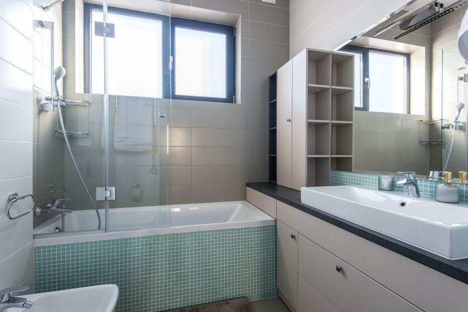 Ceramic Tile 2026 Buying Guide: Specs, Price Bands and Sourcing Gates