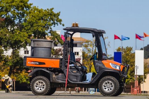 concrete vibrator selection guide - Flexible-Shaft Driven Pokers: Field Repair vs Motor Cart Trade-off