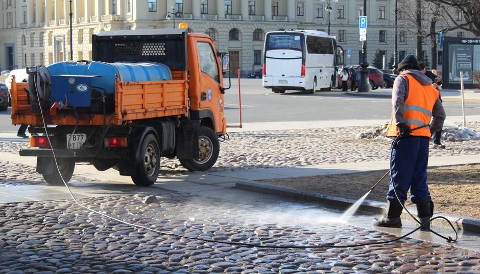 Concrete Vibrator vs Concrete Mixer Truck: Spec Bands, Use Case Split, Sourcing Map