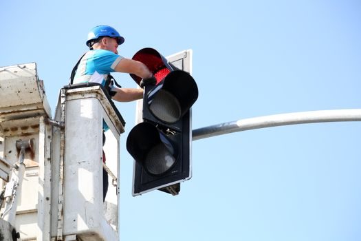 connector industry trends 2026 - Outlook Signals and Watch-List for 2026 H2