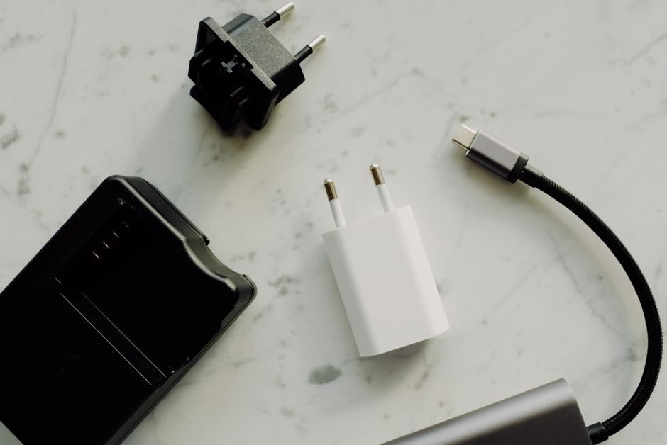 Connector Price Trend 2026: PCB, Solar and Crimp Tooling Bands