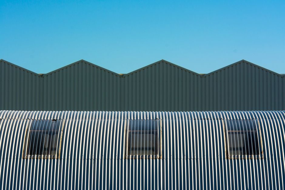 Corrugated Metal Panel Suppliers: Sourcing Map, Price Bands, and Capacity Signals